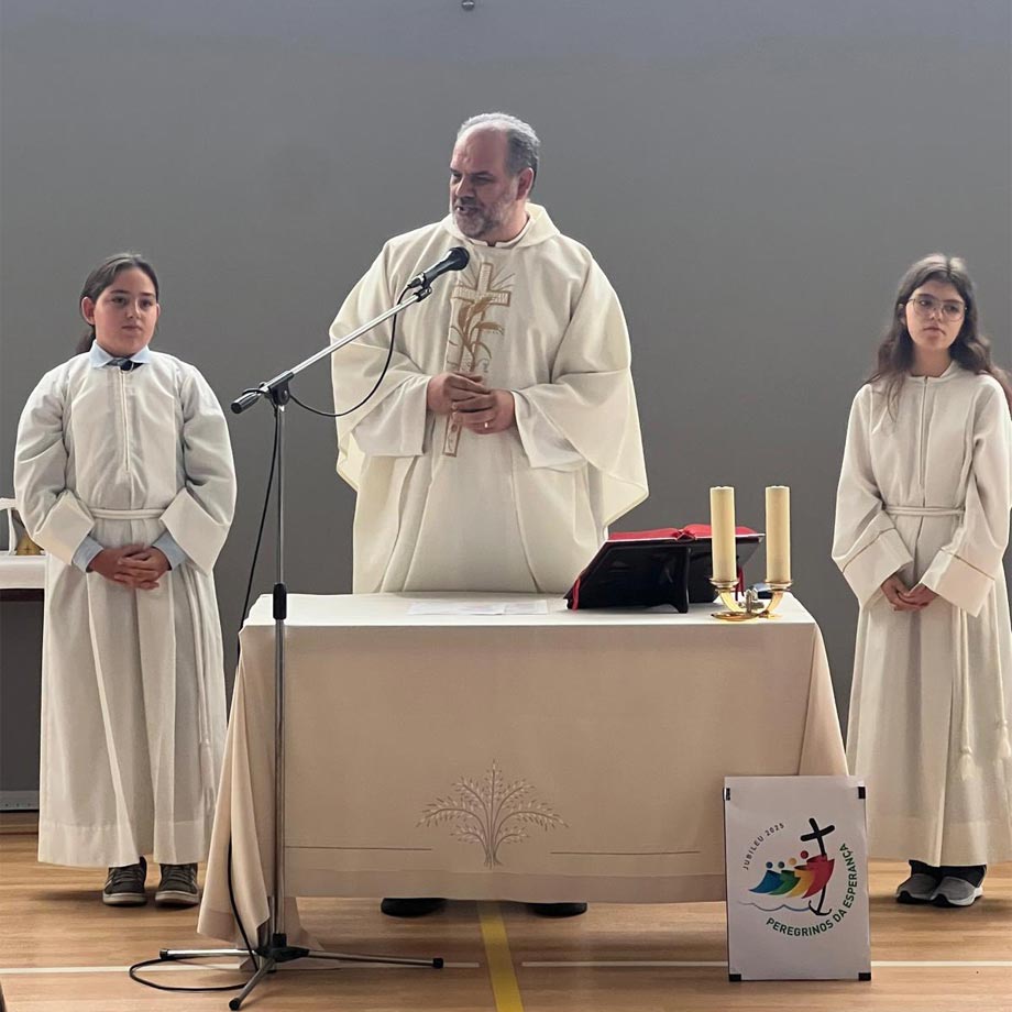 Padroeira-Princesa-Santa-Joana-externato
