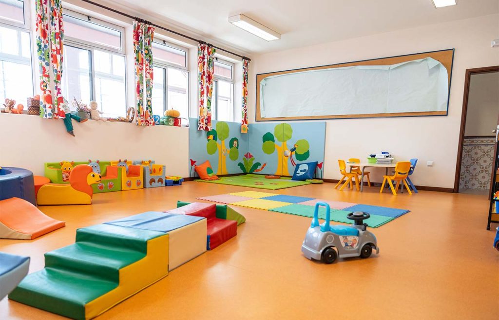 creche-sala-externato-santa-joana
